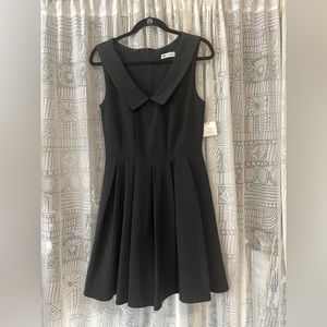 Apricity Sunday Dress in black